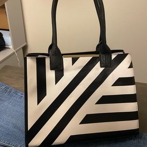 Kate Landry tote black and white xl